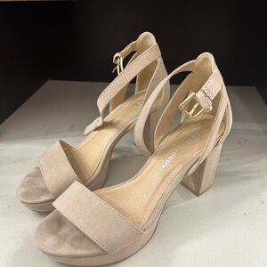 Chinese Laundry Nude Block Heel Sandals